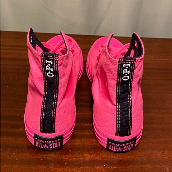 Converse x O.P.I CTAS High Hyper Pink/Black/V-I-Pink Passes Shoe Unisex W8/M6 - Picture 3 of 9